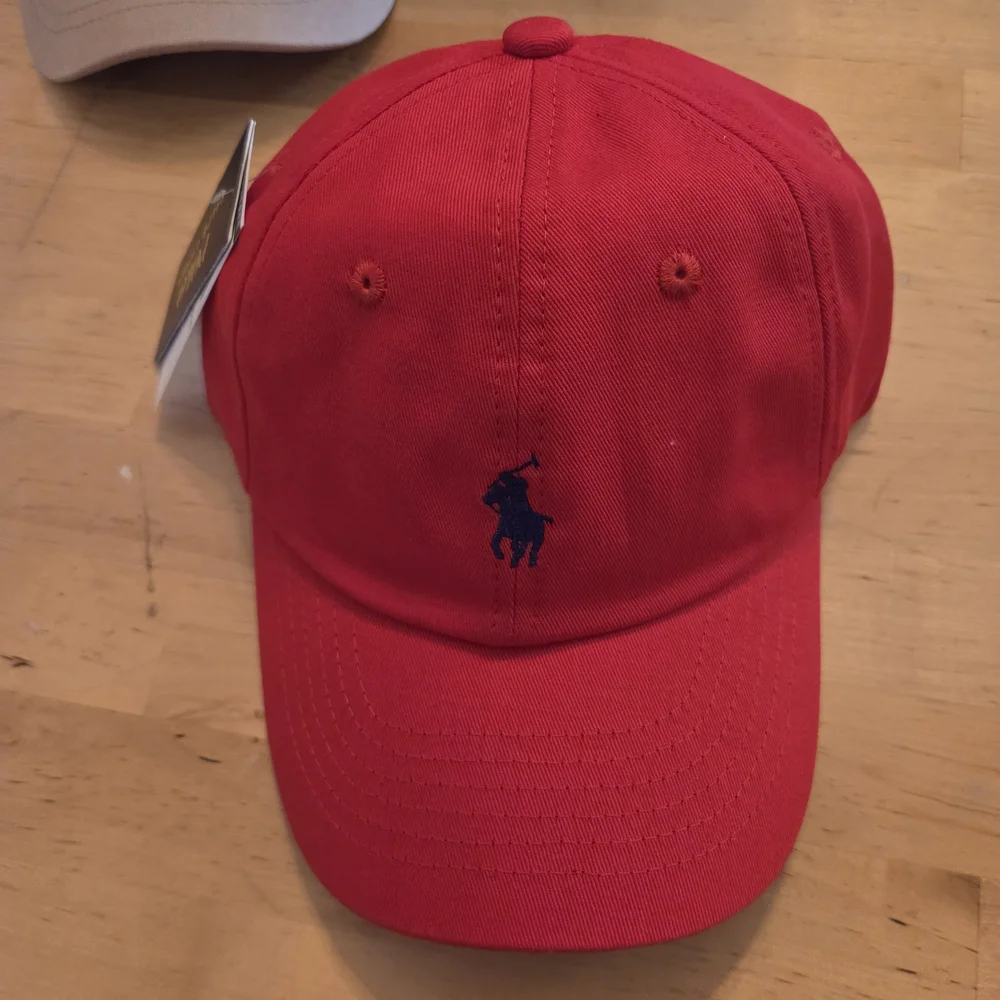 Polo by Ralph Lauren Bright Red Hat - Picture 1 of 5